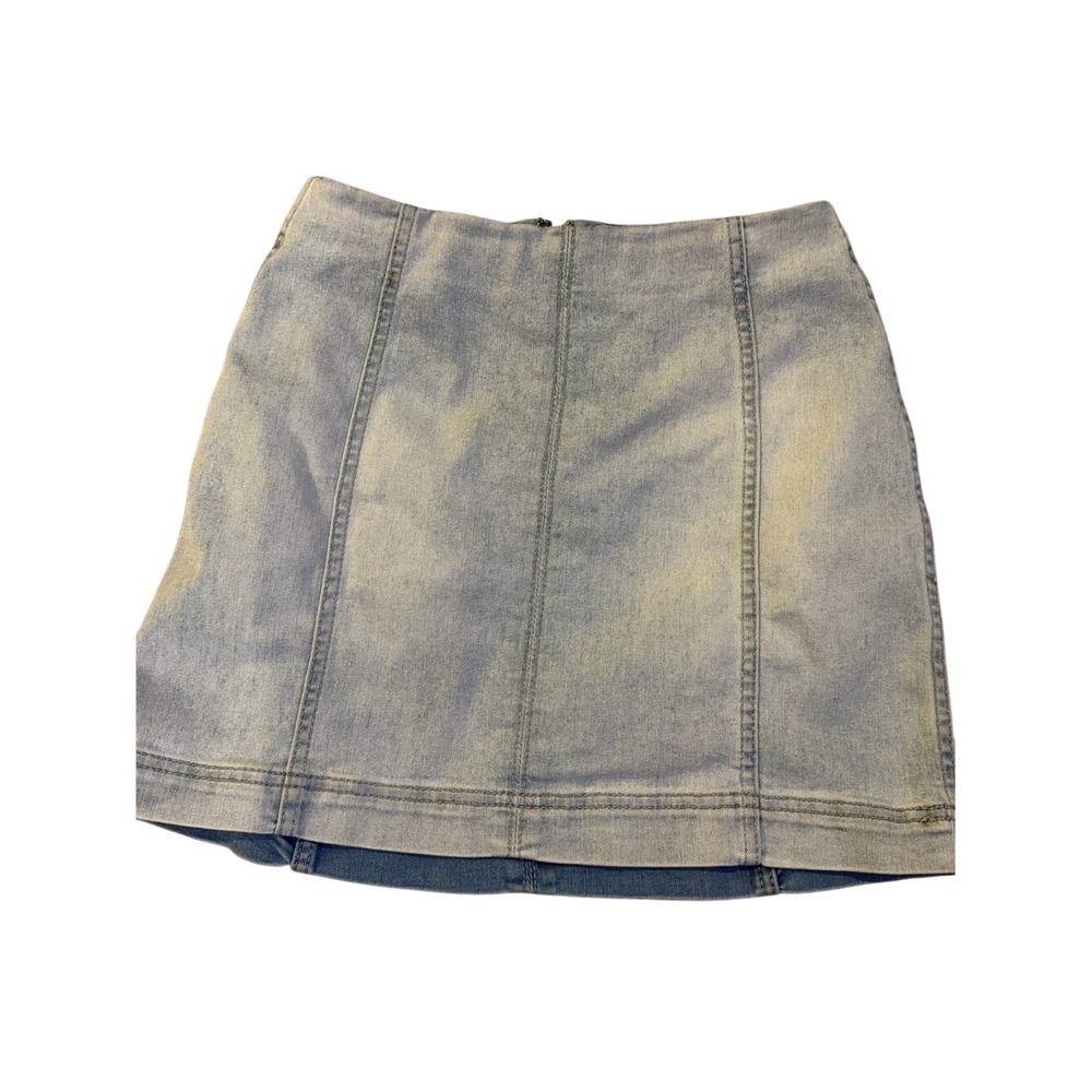 Wild Fable Light Wash Denim Mini Skirt Blue A-Line Back‎ Zip Size 2